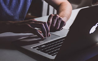 开云体育下载-美媒：莱昂纳德已与保罗接触 CP3尚未拒绝加盟太阳