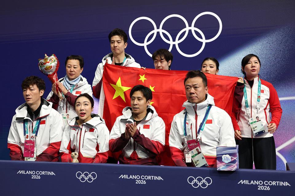 开云体育下载-带伤出战失误摔倒，隋文静含泪道歉：辜负大家期待！韩聪暖心安慰